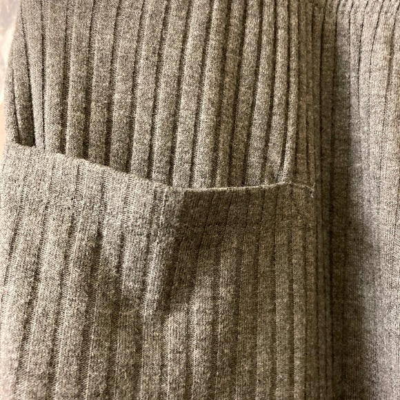 Plus Size Capris - Picture 7 of 8